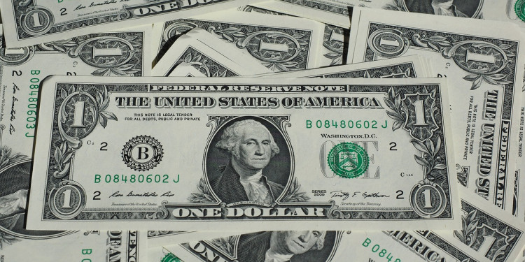 Las casas de cambio mendocinas ya venden el dólar a $ 18