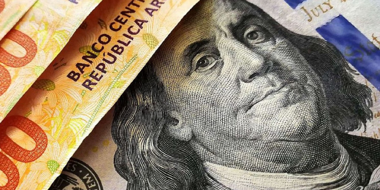 El "blue" alcanzó nuevo récord: ¿cuántos tipos de dólar hay en la Argentina?