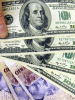 La brecha entre el dólar oficial y el blue supera el 64%