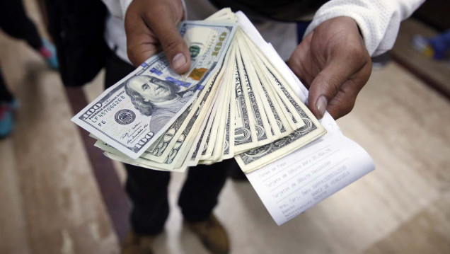 imagen El BCRA elevó a 5 millones el límite para comprar dólares