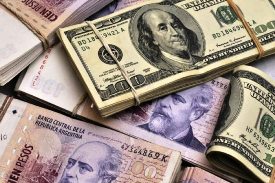 Tras la renuncia de Caputo, el dólar subió casi un peso y luego retrocedió a $38,70