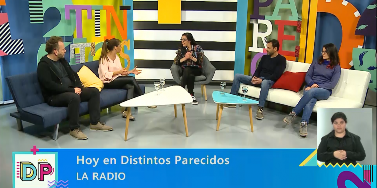 Distintos Parecidos | Temporada 3 | Programa 098: La Radio