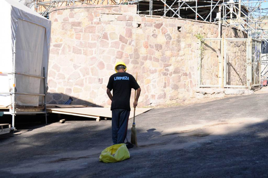 imagen Así se prepara el teatro griego para Constelación del Vino