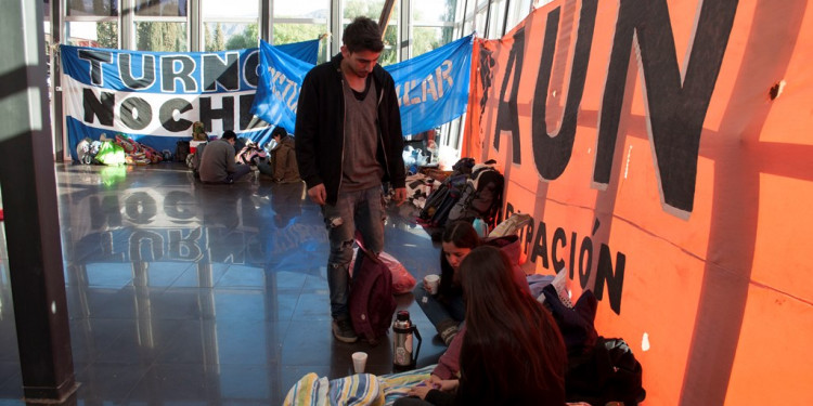 Estudiantes levantaron la toma en el Rectorado de la UNCUYO