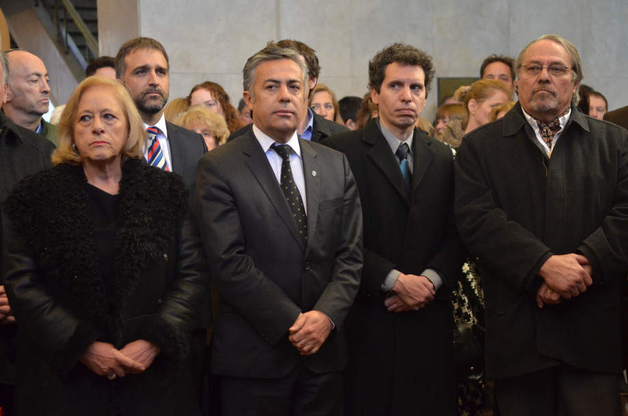 imagen Galería de imágenes: acto en Mendoza por el 22º aniversario del atentado a la AMIA