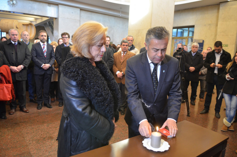 imagen Galería de imágenes: acto en Mendoza por el 22º aniversario del atentado a la AMIA