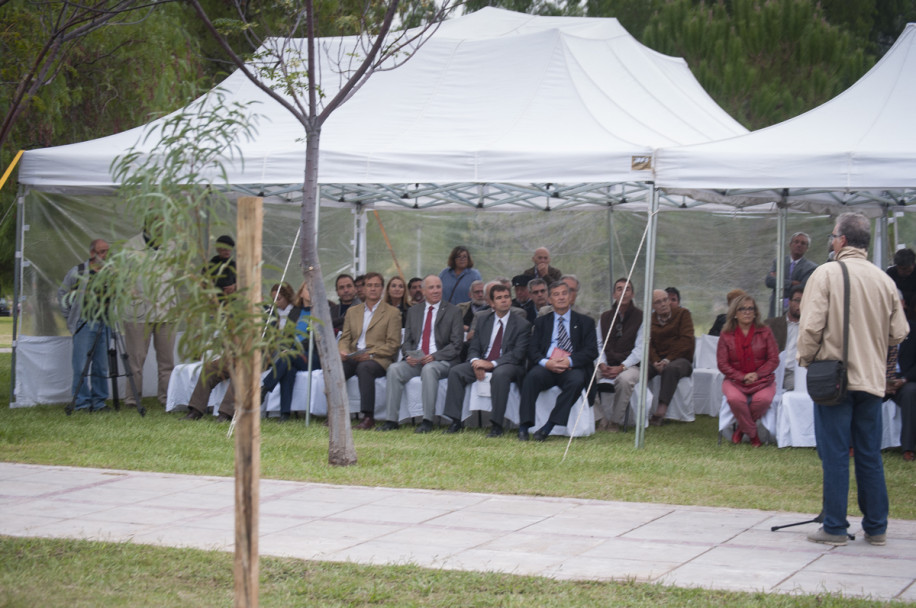 imagen Los 32 árboles de la memoria