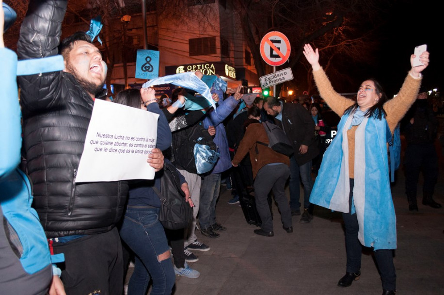 imagen Fotogalería: la vigilia en Mendoza