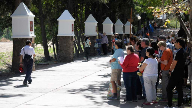 imagen Postales del Vía Crucis