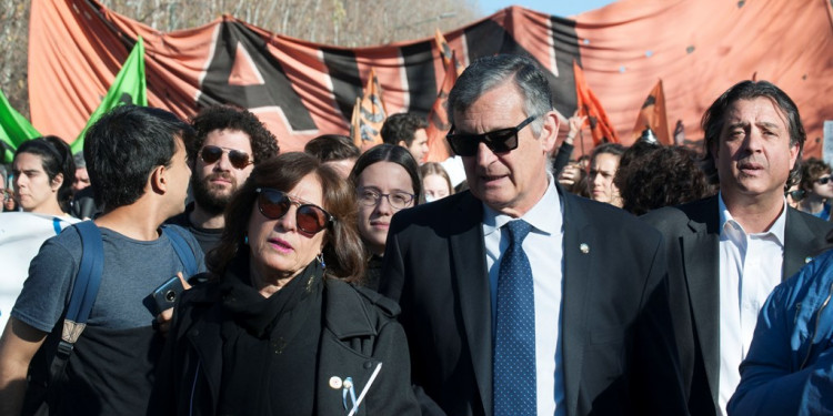 Fotogalería: la UNCUYO marcha por la educación pública