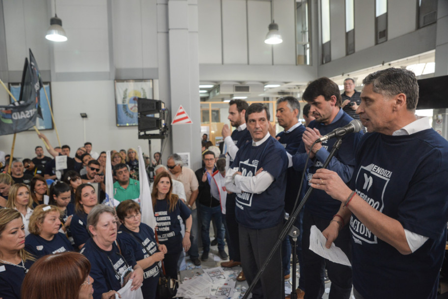 imagen Así fue el paro bancario en defensa del Banco Nación