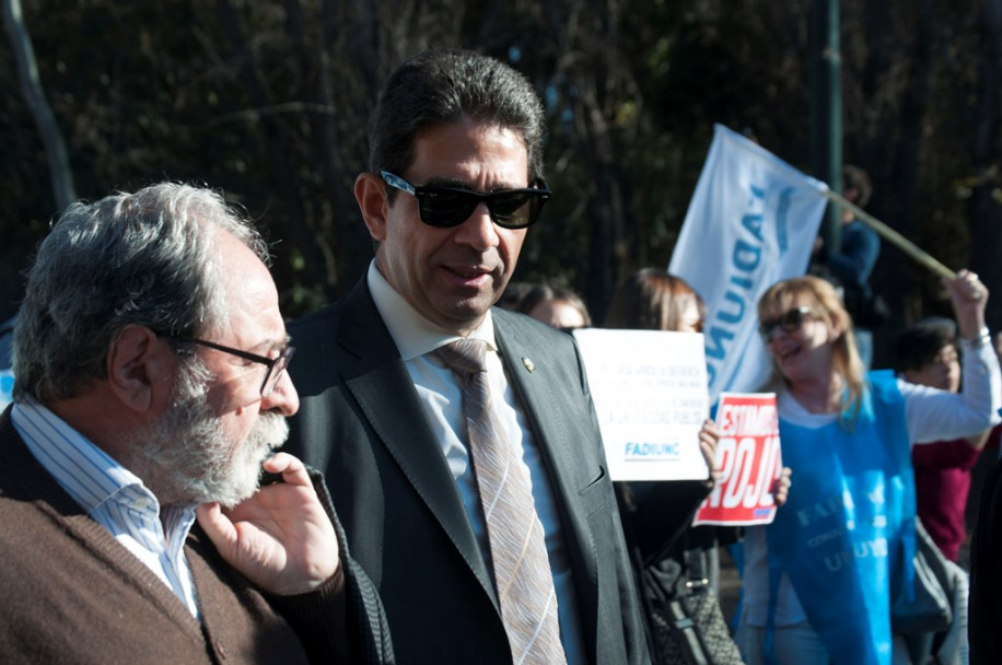 imagen Fotogalería: la UNCUYO marcha por la educación pública