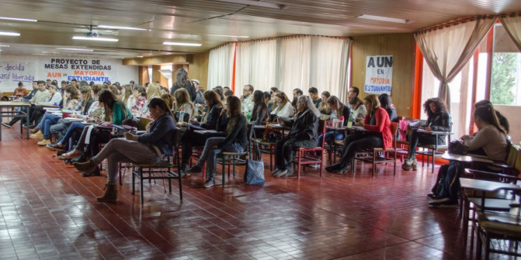 Desde este año, algunas carreras de Ciencias Políticas se dictarán en doble turno