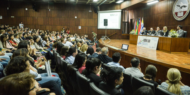 Masiva cumbre de jóvenes investigadores en la UNCUYO