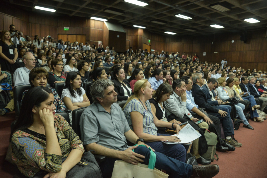 imagen Masiva cumbre de jóvenes investigadores en la UNCUYO