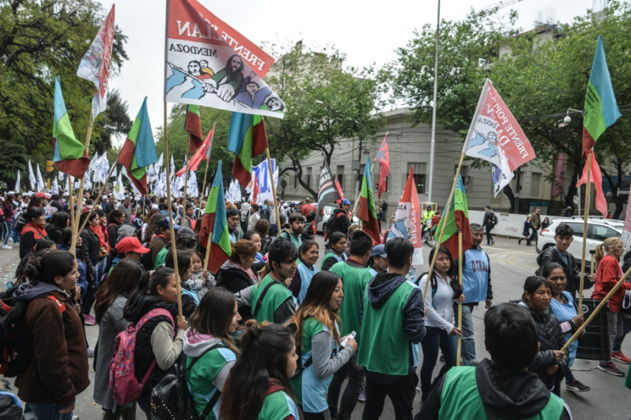 imagen Fotogalería: así se reclamó en Mendoza contra el Presupuesto