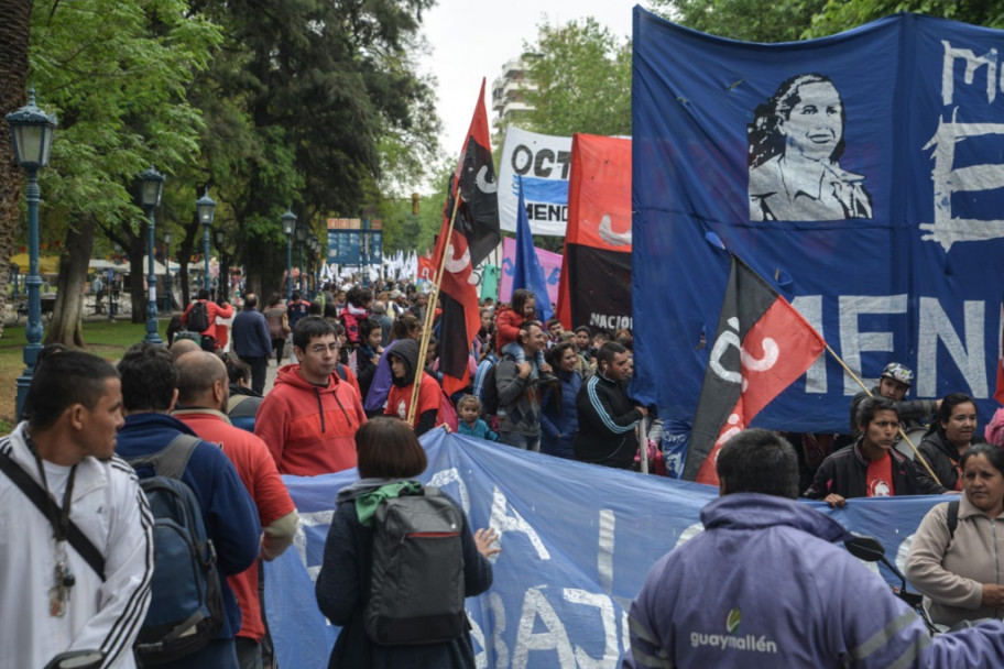 imagen Fotogalería: así se reclamó en Mendoza contra el Presupuesto