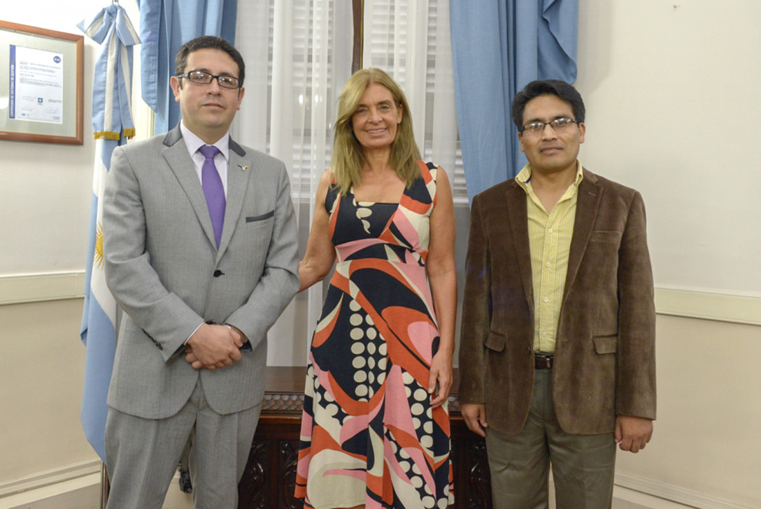 Laura Montero recibió a las autoridades del Consulado de Bolivia