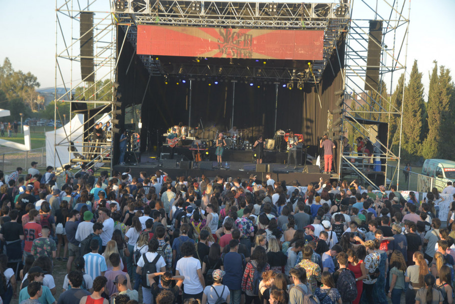 imagen Fotogalería: las imágenes del UNCUYO Rock en un festival para el recuerdo