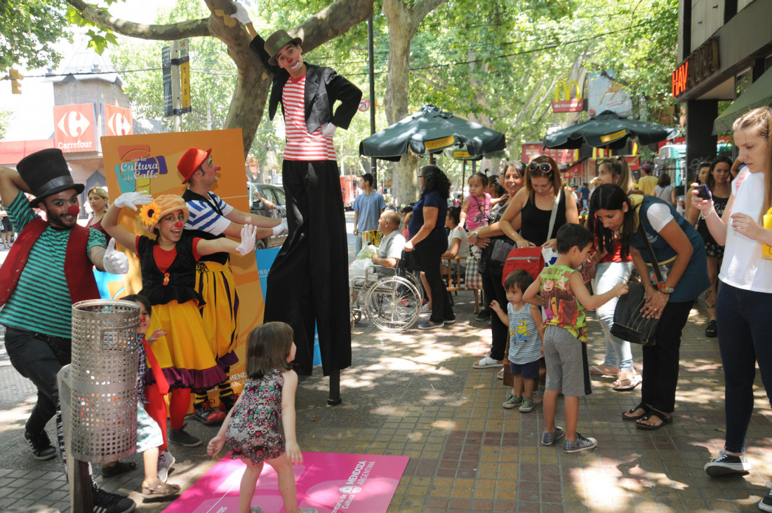 Cantantes, bailarines y artistas callejeros invadirán las calles de la ciudad