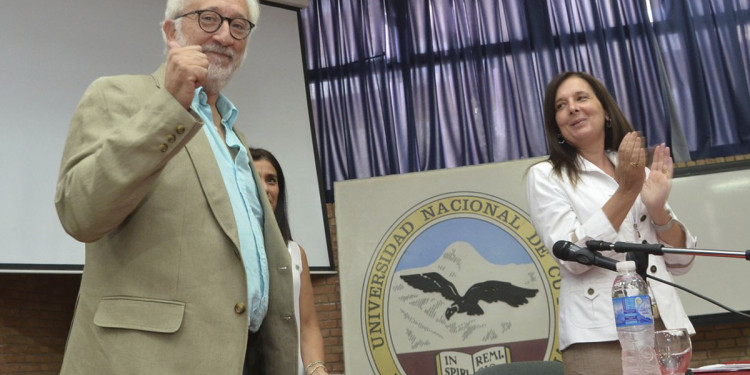 "Todos los días agradezco hacer lo que hago más allá de éxitos y fracasos"