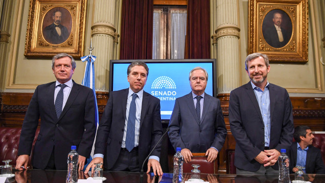 imagen Dujovne insiste en la solvencia fiscal para que vengan las inversiones