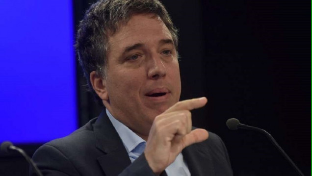 imagen Dujovne prometió que la suba del dólar no se verá en los precios