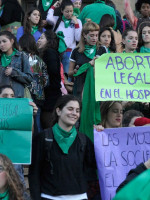 Diputadas y diputados de LLA presentaron un proyecto para derogar la ley de aborto