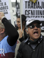 Pettovello anunció la quita de planes sociales para quienes corten calles