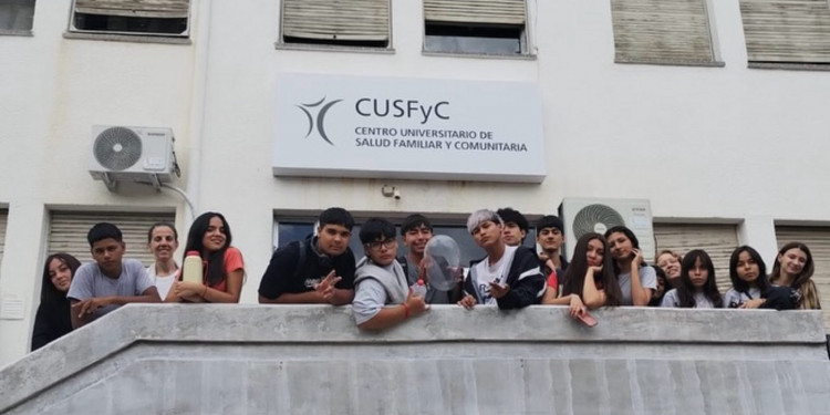 Proyecto Mauricio López: "Adolescencias saludables, un proyecto en común"