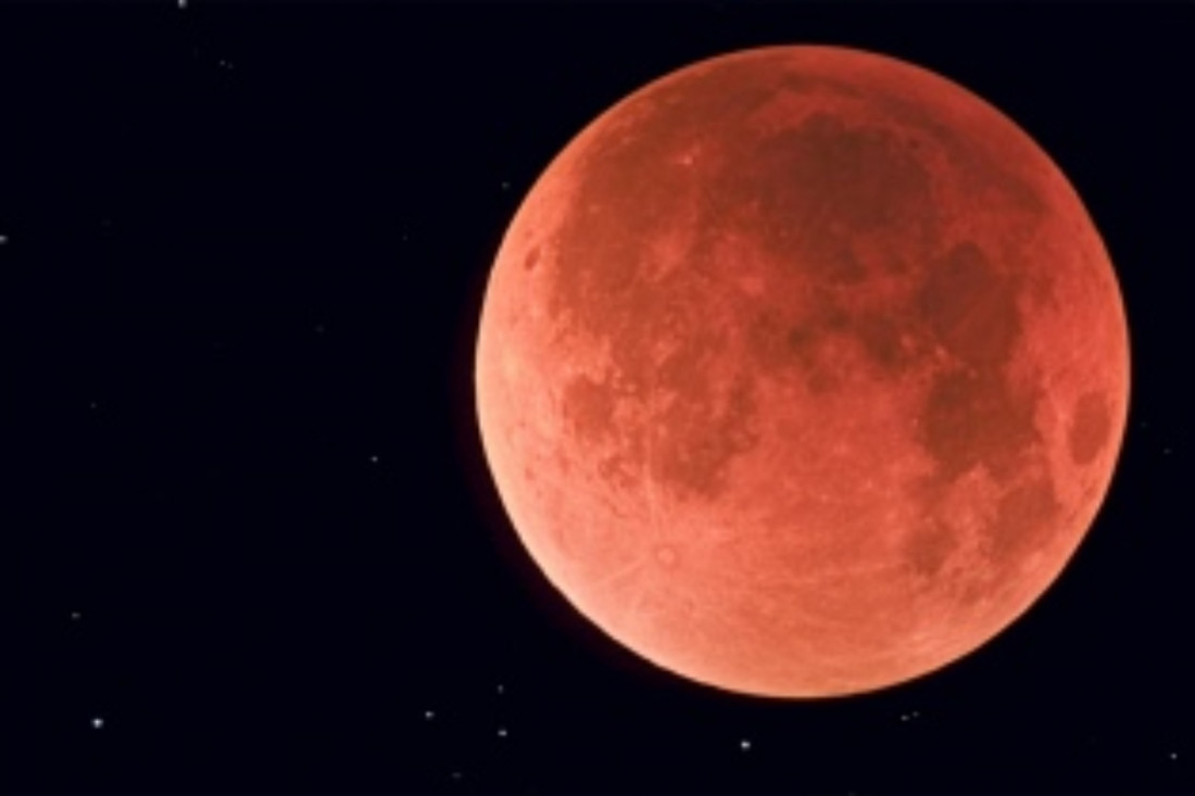 Eclipse de Luna de Sangre: cuándo y dónde verlo en la provincia