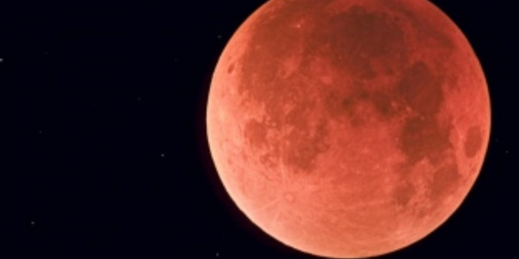 Eclipse de Luna de Sangre: cuándo y dónde verlo en la provincia