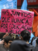 Sigue el debate por el cierre de institutos de educación superior