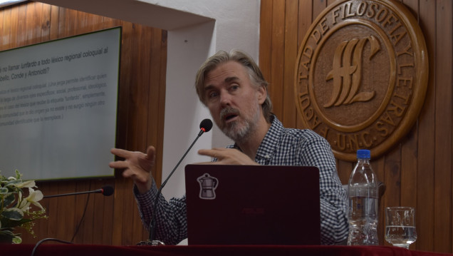 imagen Puro chamuyo: "No existe una mejor manera de hablar la lengua"