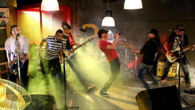 imagen Para rockearla en la tele se viene "El último acorde"