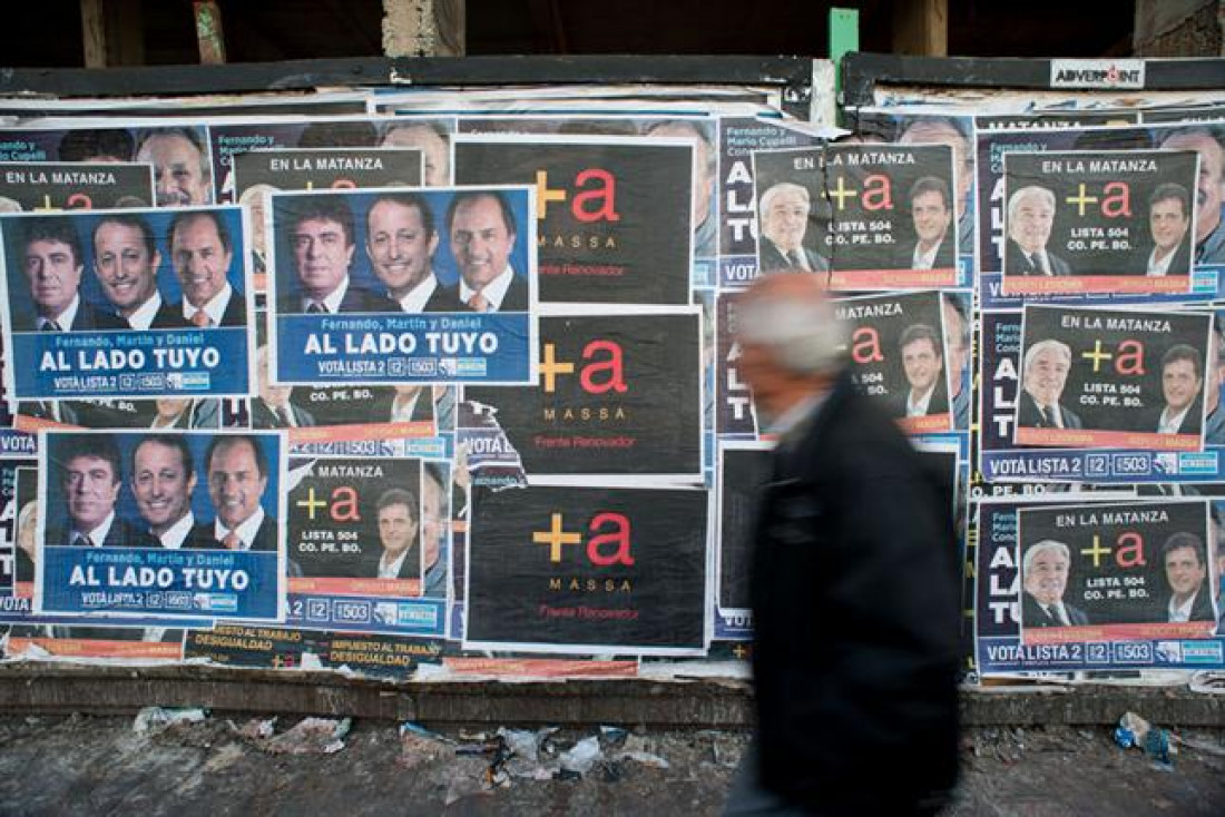 "Cruel en el cartel… la propaganda manda cruel en el cartel"