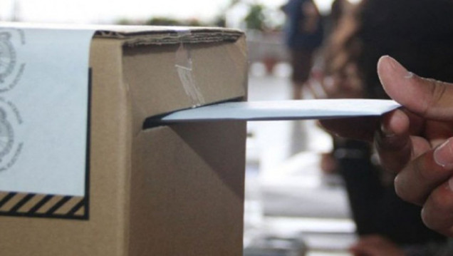 imagen Balotaje histórico en Argentina: 40 % de los mendocinos ya votaron