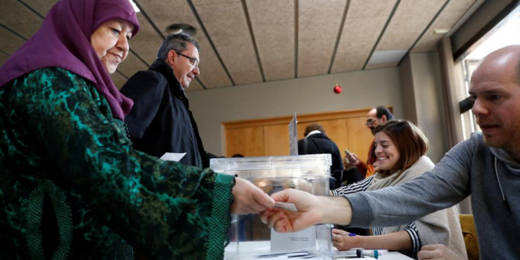 Cataluña: elecciones definirán el futuro político de la región