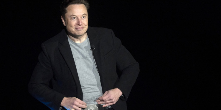 Quién es Elon Musk, el multimillonario que quiere conquistar el espacio