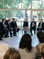 Macri recibió a sobrevivientes del atentado a la Embajada de Israel y familiares de las víctimas