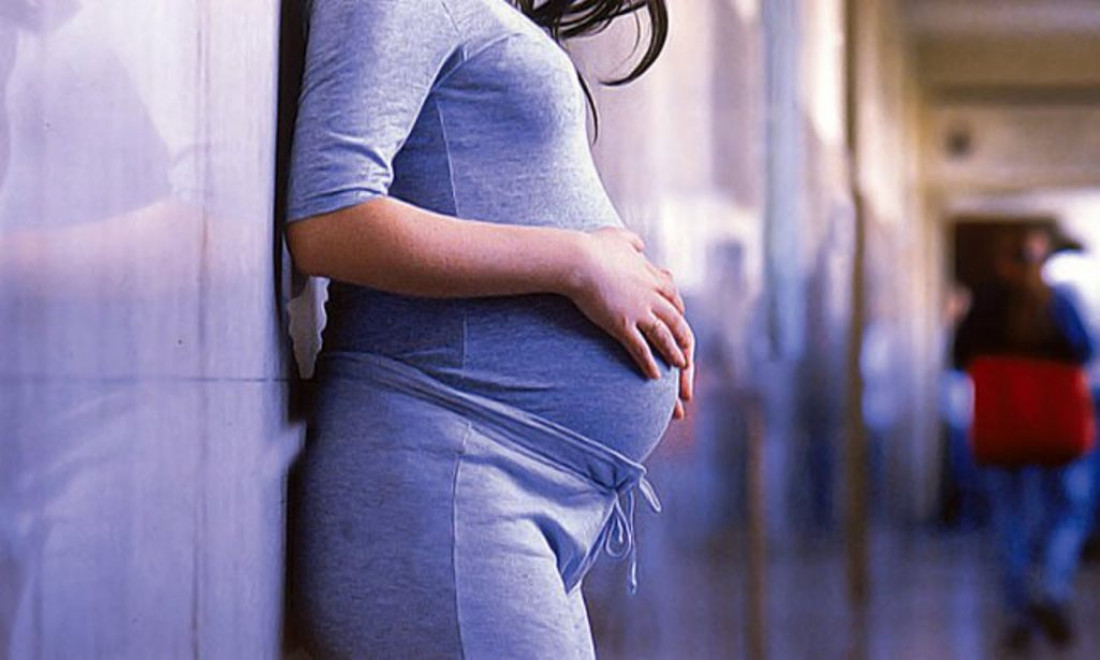 Bajó la tasa de embarazo no deseado entre adolescentes