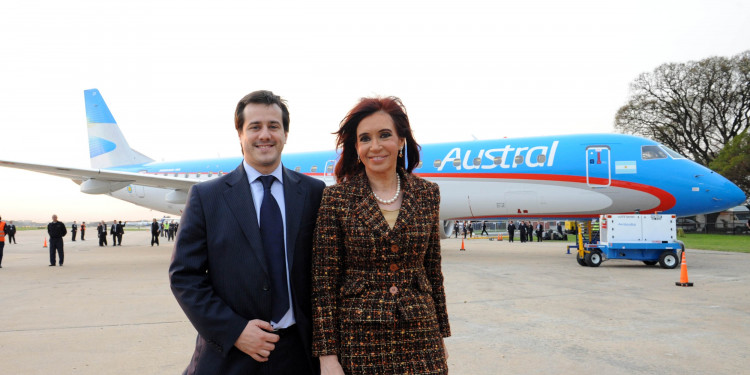 Aerolíneas analiza vender los aviones que compró Cristina