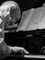 Emilio Solla, pianista mendocino nominado al Grammy