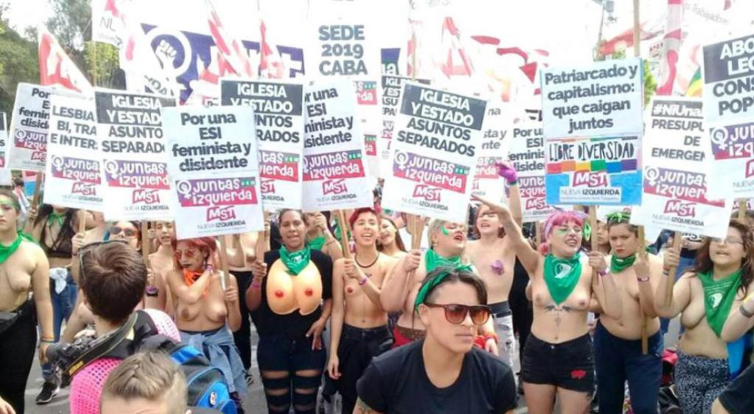 Denunciaron represión durante la marcha de Mujeres en Trelew