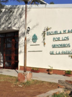 Solidaridad y donaciones tras el incendio de una escuela albergue en Santa Rosa