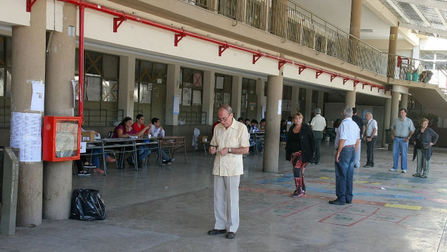 imagen Servicios: colectivos gratis y CDR abiertos para retirar DNI