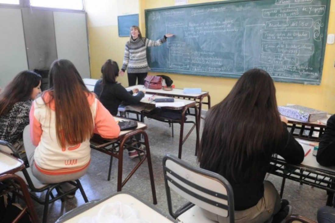 Buscan eliminar la repitencia en los colegios secundarios