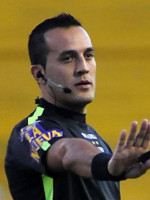 "Me parece que es correcto, pero se va a cortar la dinámica del fútbol"
