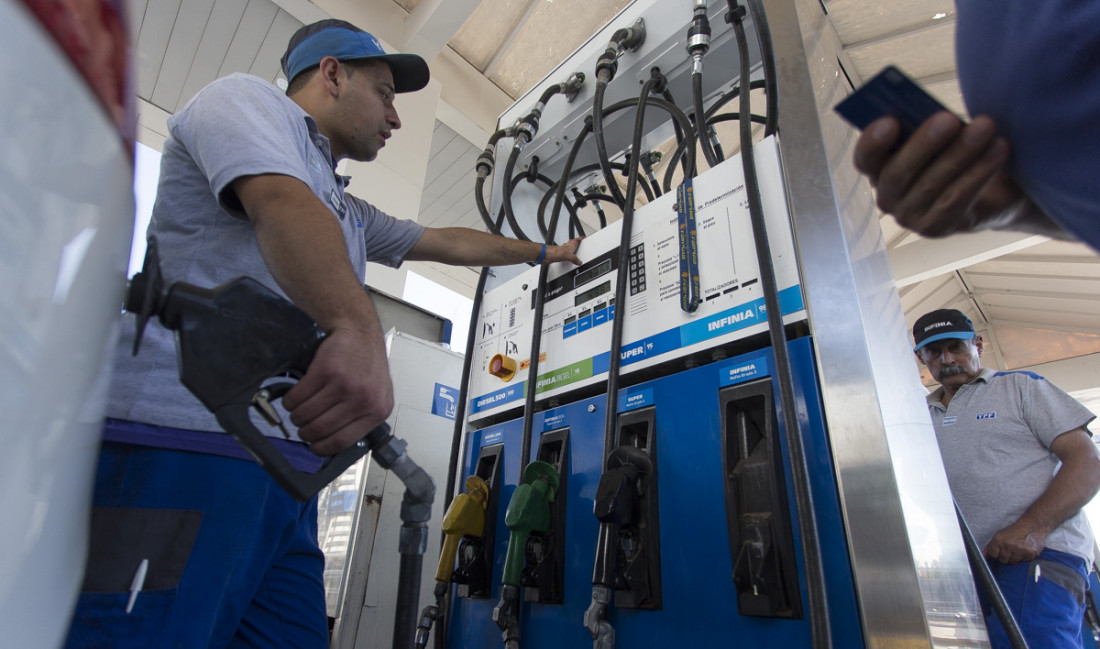 Estacioneros afirman que en julio los combustibles subirán casi 3 %