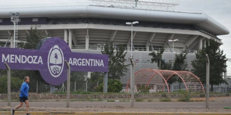 Confusa y desopilante situación sobre el nombre del estadio cubierto